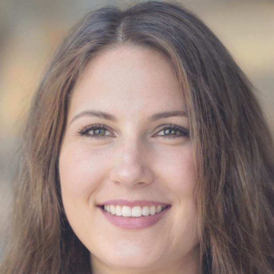 Maria Hoffmann - Senior Budgetanalystin